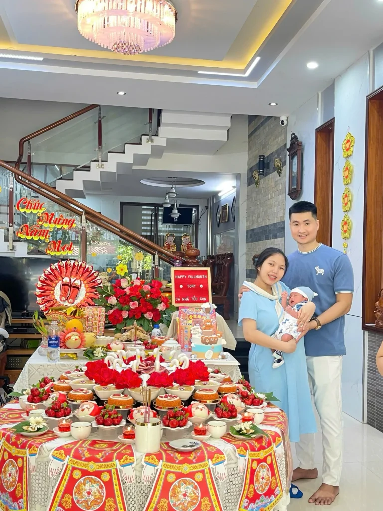 Ảnh của Minh Đức, Mới sinh