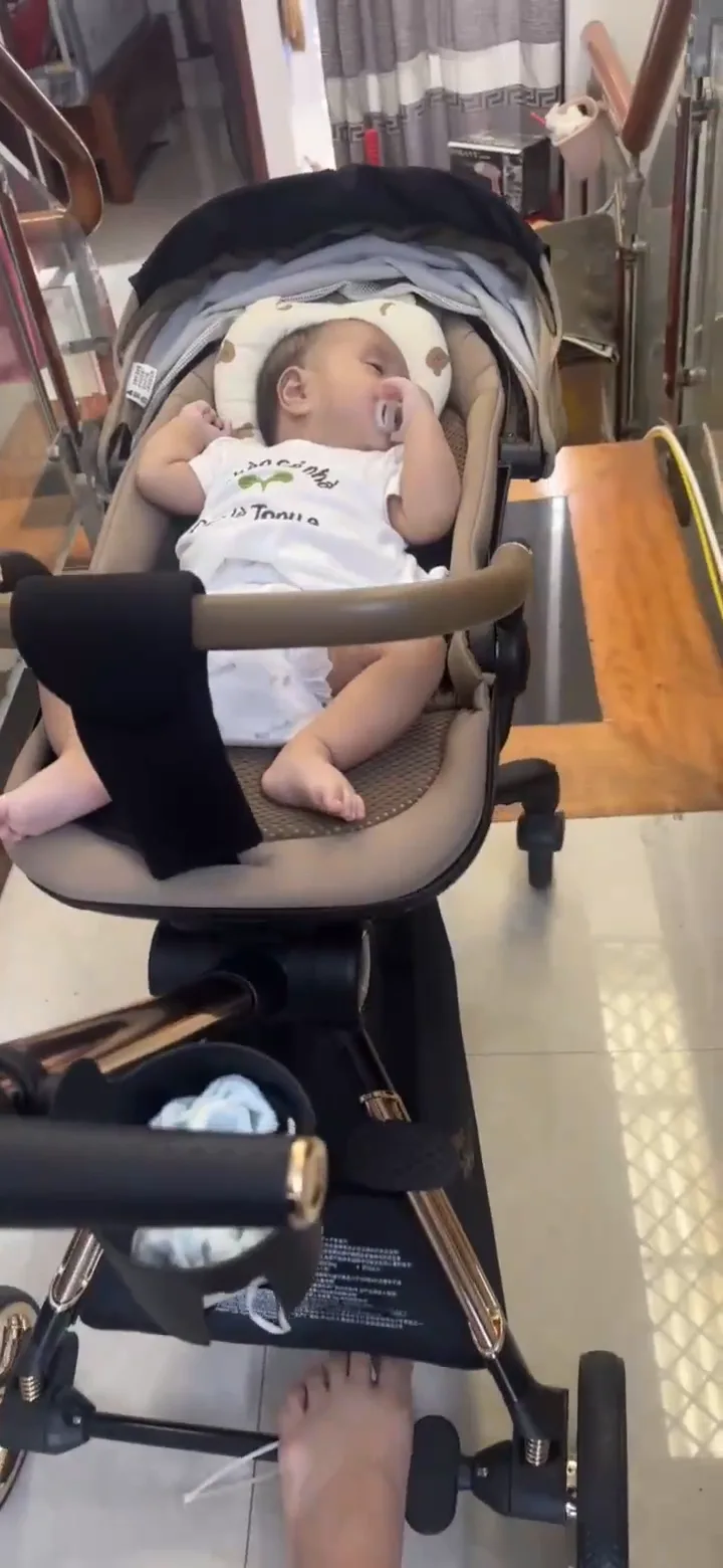 Video của Minh Đức, 4 tháng tuổi